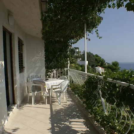 By The Sea Stanici, Omis - 1026 Celina